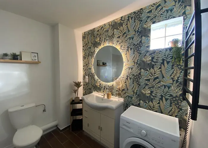 Peaceful & Elegant Retreat In The Heart Of Town Apartment *