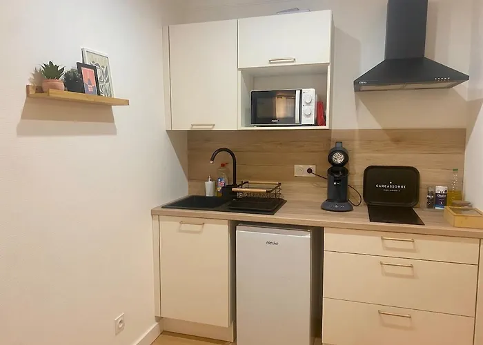 Peaceful & Elegant Retreat In The Heart Of Town Apartment *